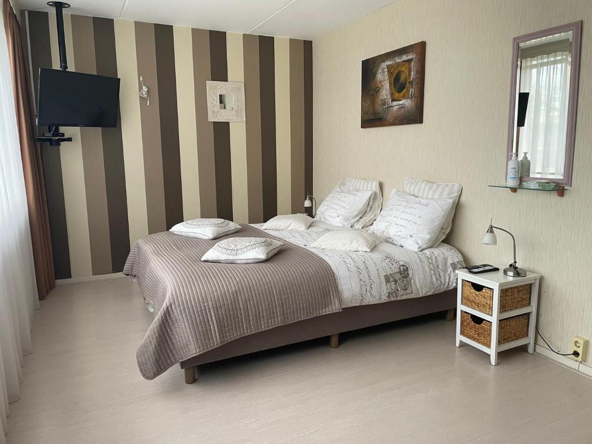 De Spiegel Bed & Breakfast Schagen Exterior photo